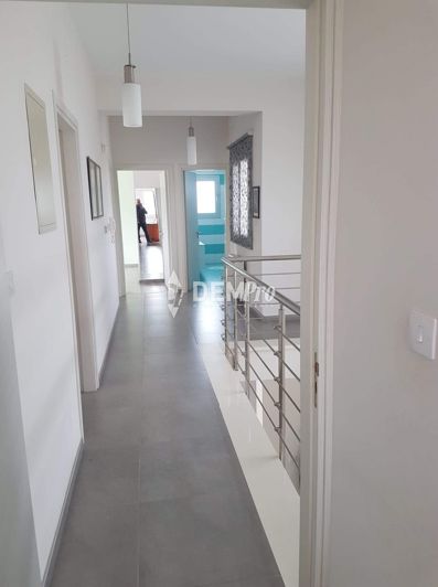 Image No.7-Villa de 5 chambres à vendre à Yeroskipou