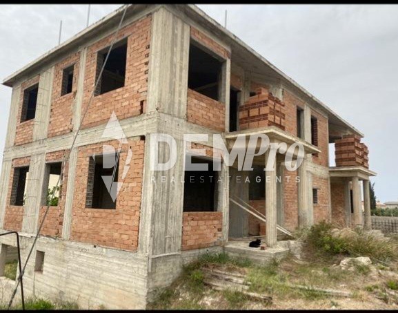 Image No.3-Villa de 3 chambres à vendre à Timi