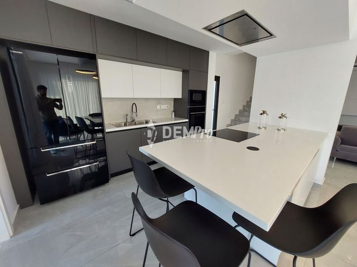 Image No.10-Villa de 4 chambres à vendre à Chlorakas