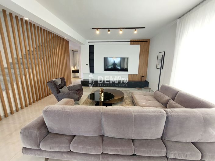 Image No.5-Villa de 4 chambres à vendre à Chlorakas