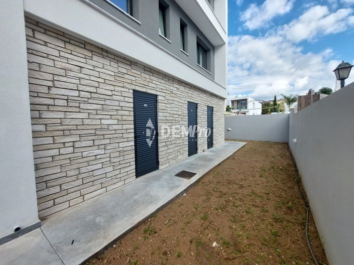 Image No.21-2 Bed Apartment for sale