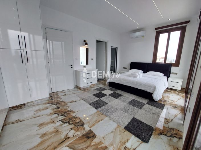 Image No.18-5 Bed Villa for sale