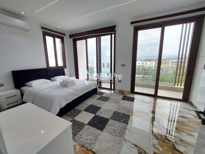 Image No.19-5 Bed Villa for sale