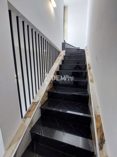 Image No.29-5 Bed Villa for sale