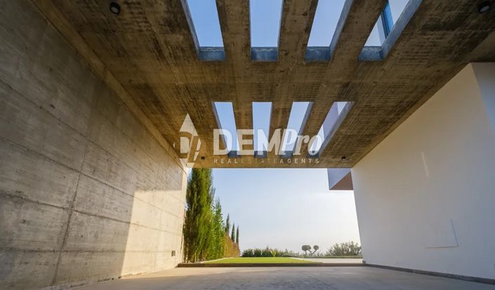 Image No.29-Villa de 4 chambres à vendre à Peyia