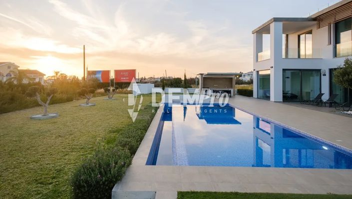 Image No.34-Villa de 4 chambres à vendre à Peyia