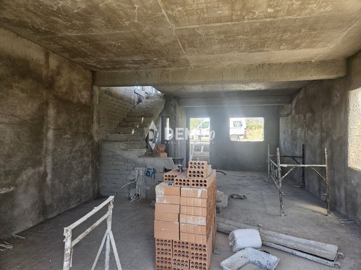 Image No.15-Villa de 2 chambres à vendre à Emba