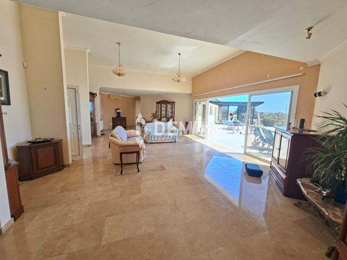 Image No.4-Villa de 4 chambres à vendre à Paphos