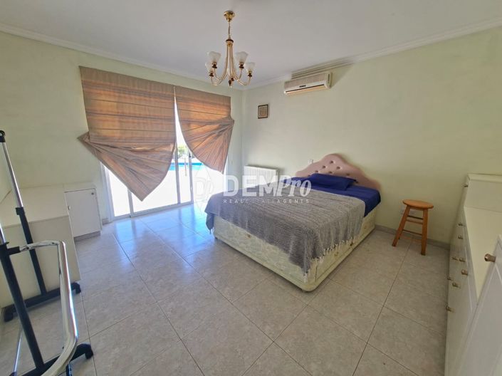 Image No.9-Villa de 4 chambres à vendre à Paphos