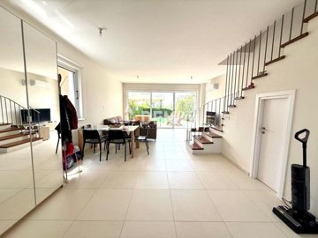 54045-villa-for-sale-in-chlorakafull