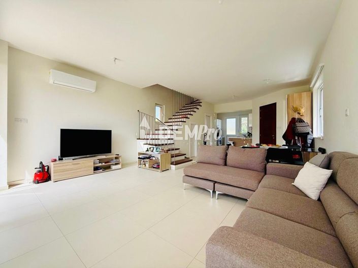 Image No.3-3 Bed Villa for sale