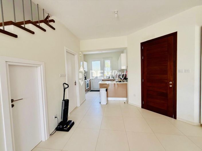 Image No.8-3 Bed Villa for sale