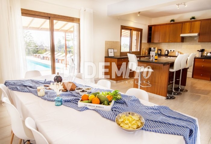 Image No.3-4 Bed Villa for sale