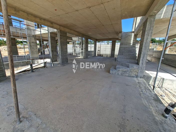 Image No.2-3 Bed Villa for sale