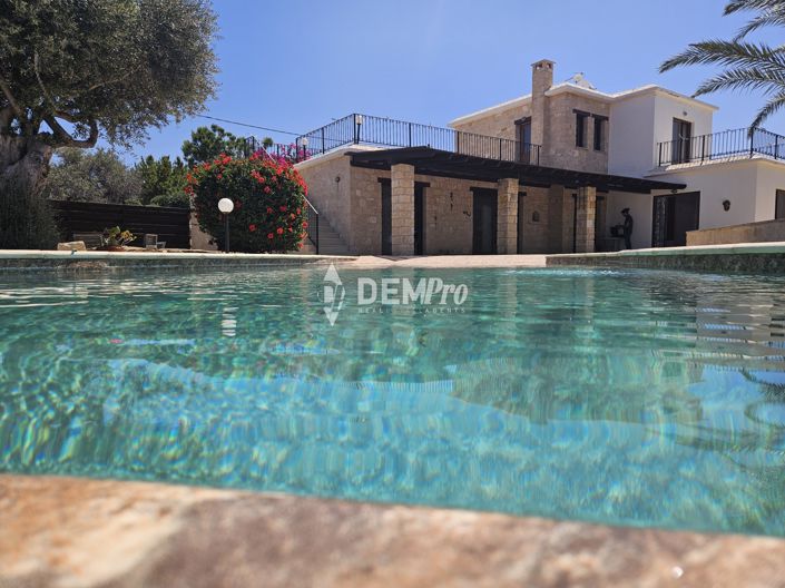 Image No.24-3 Bed Villa for sale