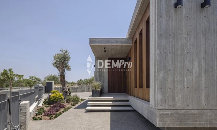 Image No.6-4 Bed Bungalow for sale