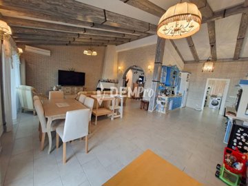 56548-villa-for-sale-in-peyia-coral-bayfull