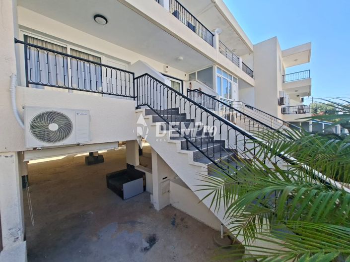 Image No.1-Villa de 2 chambres à vendre à Kato Paphos