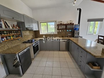 58012-bungalow-for-sale-in-peyiafull
