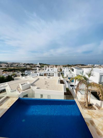 Image No.12-3 Bed Villa for sale