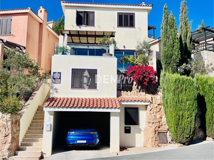 Image No.29-3 Bed Villa for sale