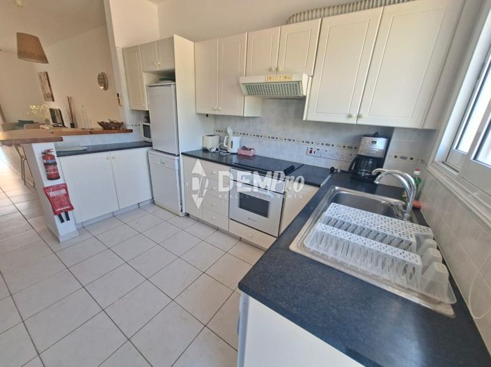 Image No.8-2 Bed Villa for sale