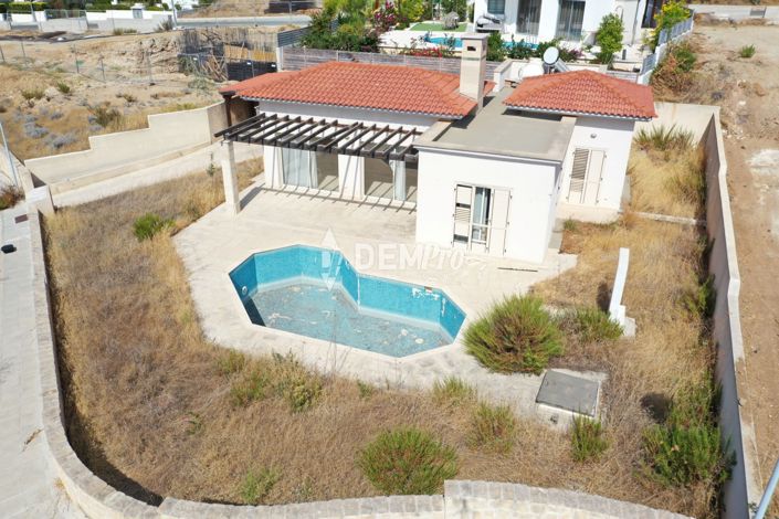 Image No.2-Bungalow de 3 chambres à vendre à Argaka