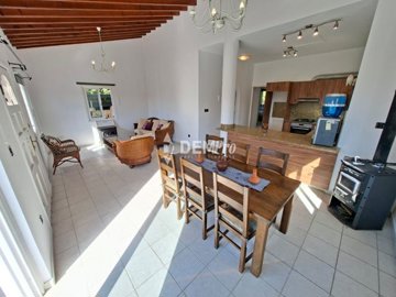 60506-villa-for-sale-in-peyiafull