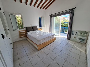 60521-villa-for-sale-in-peyiafull