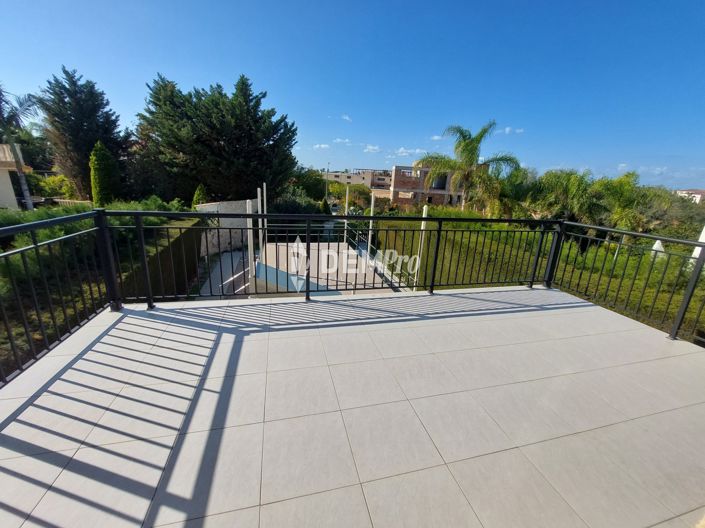 Image No.11-Villa de 2 chambres à vendre à Peyia