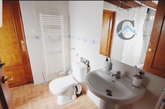 Image No.25-5 Bed Country House for sale