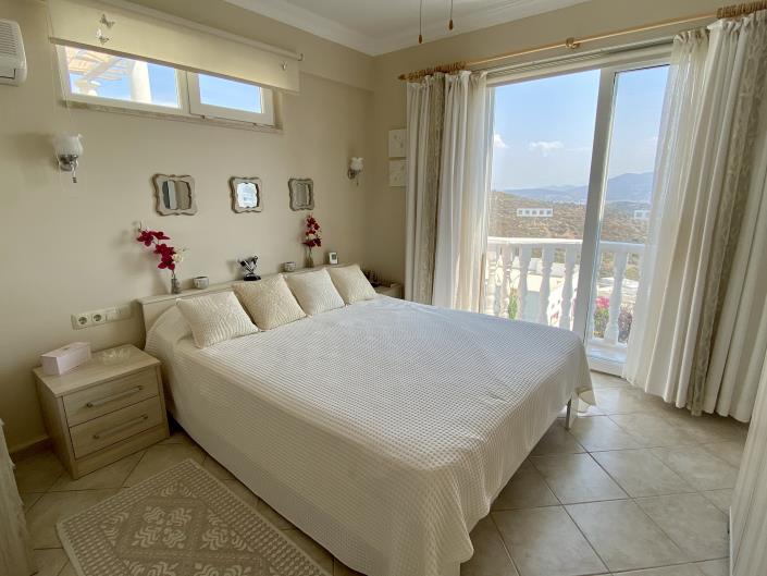 Image No.19-2 Bed Apartment for sale