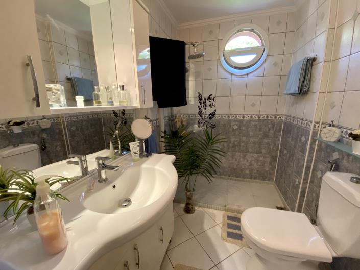 Image No.24-2 Bed Apartment for sale