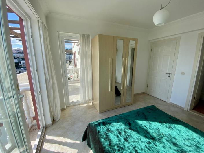 Image No.11-2 Bed Apartment for sale