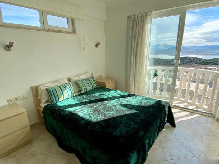 Image No.13-2 Bed Apartment for sale