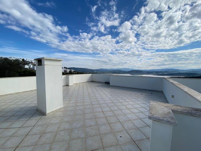 Image No.25-2 Bed Apartment for sale