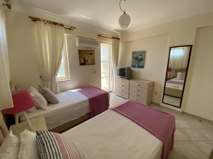 Image No.22-2 Bed Apartment for sale