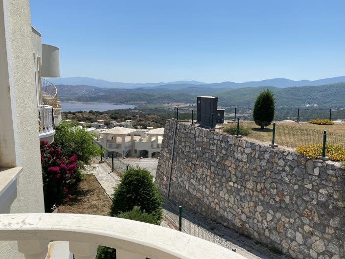 Image No.25-2 Bed Apartment for sale