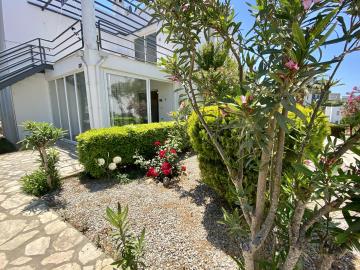 Appartement de 3 chambres à vendre à Güvercinlik