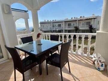 Appartement de 2 chambres à vendre à Güvercinlik