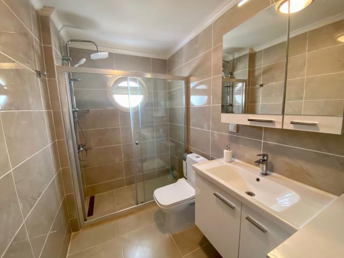 Image No.13-Appartement de 2 chambres à vendre à Güvercinlik