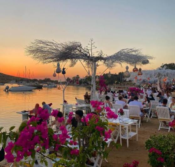 Image No.55-3 Bed Villa / Detached for sale