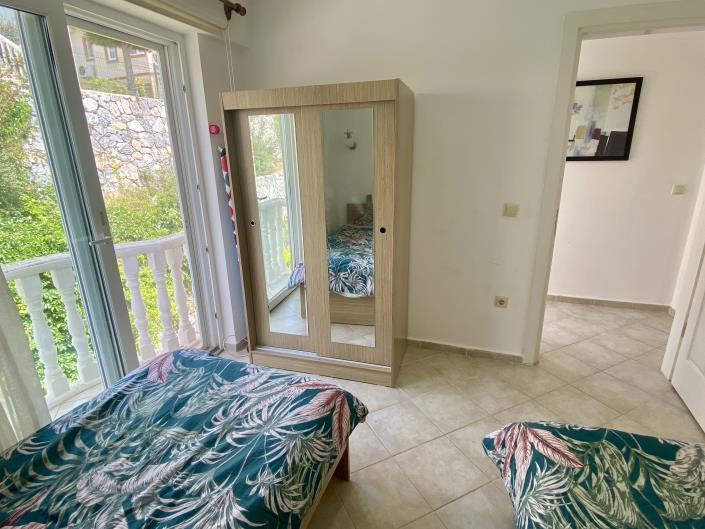 Image No.18-2 Bed Apartment for sale