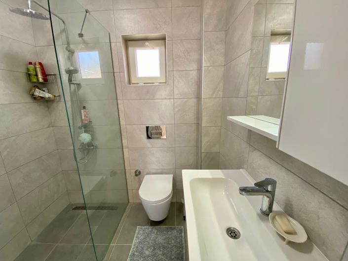 Image No.32-3 Bed Villa / Detached for sale