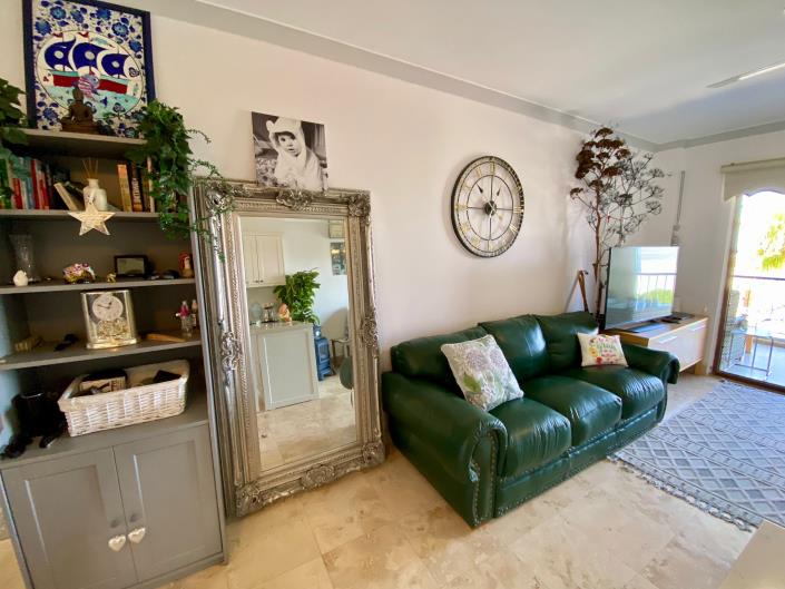 Image No.8-2 Bed Apartment for sale