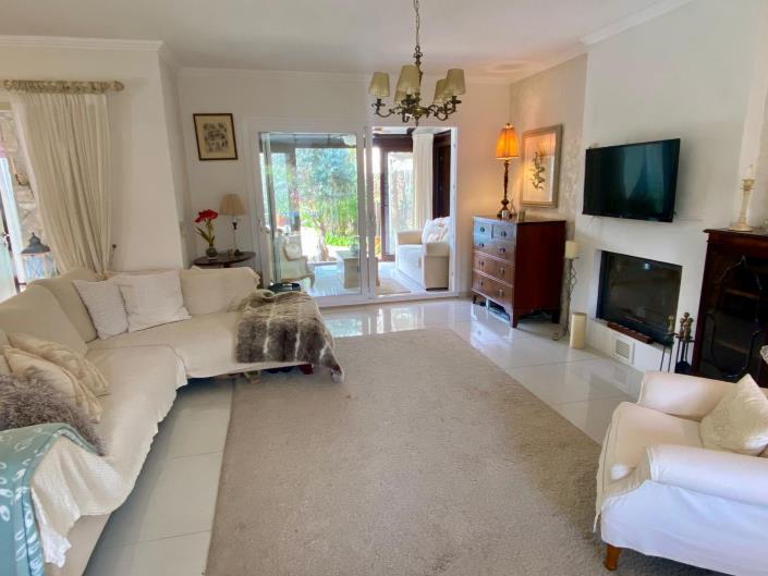 Image No.13-3 Bed Villa / Detached for sale