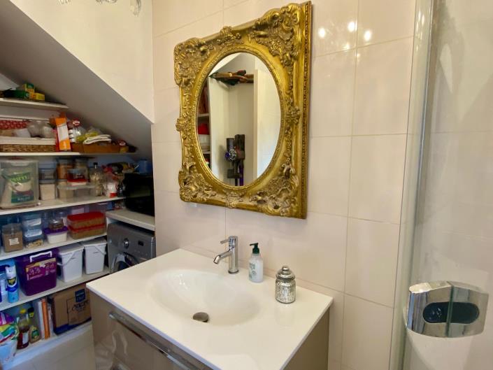 Image No.14-3 Bed Villa / Detached for sale