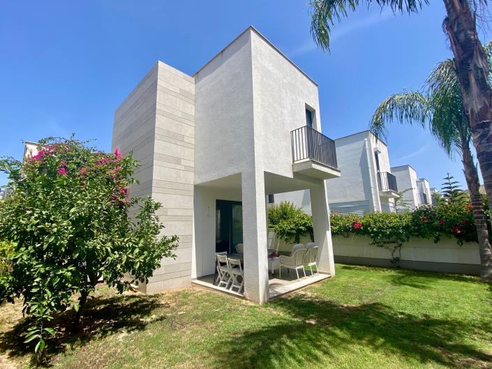 Image No.35-3 Bed Villa / Detached for sale