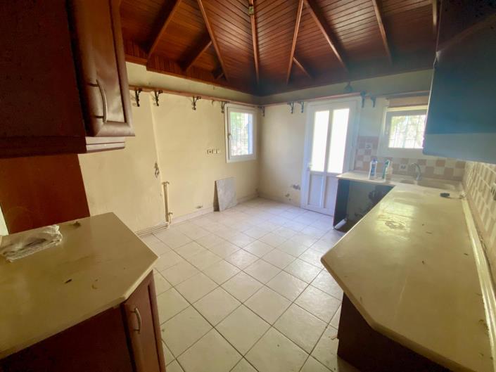 Image No.9-3 Bed Semi-Detached for sale