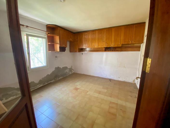 Image No.11-3 Bed Semi-Detached for sale